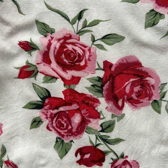 Sleeveless Floral Button-Up (H&M, 2) - Picture 3 of 5